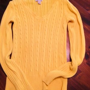 Yellow Arizona sweater 👍☝️In great condition.